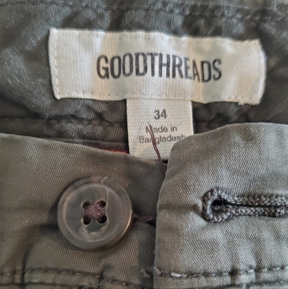Goodthreads shorts 34W 9" Inseam - Picture 5 of 5